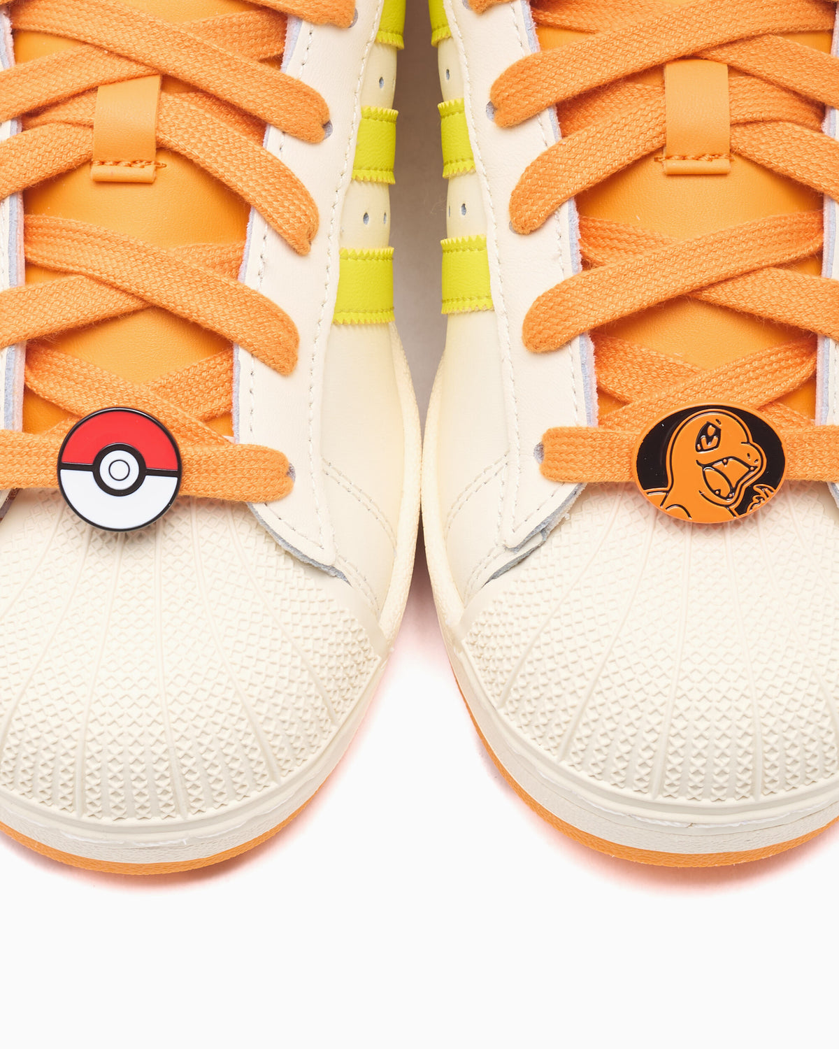 Sneakers adidas Originals x Pokemon Superstar II "Charmander" - KI2855