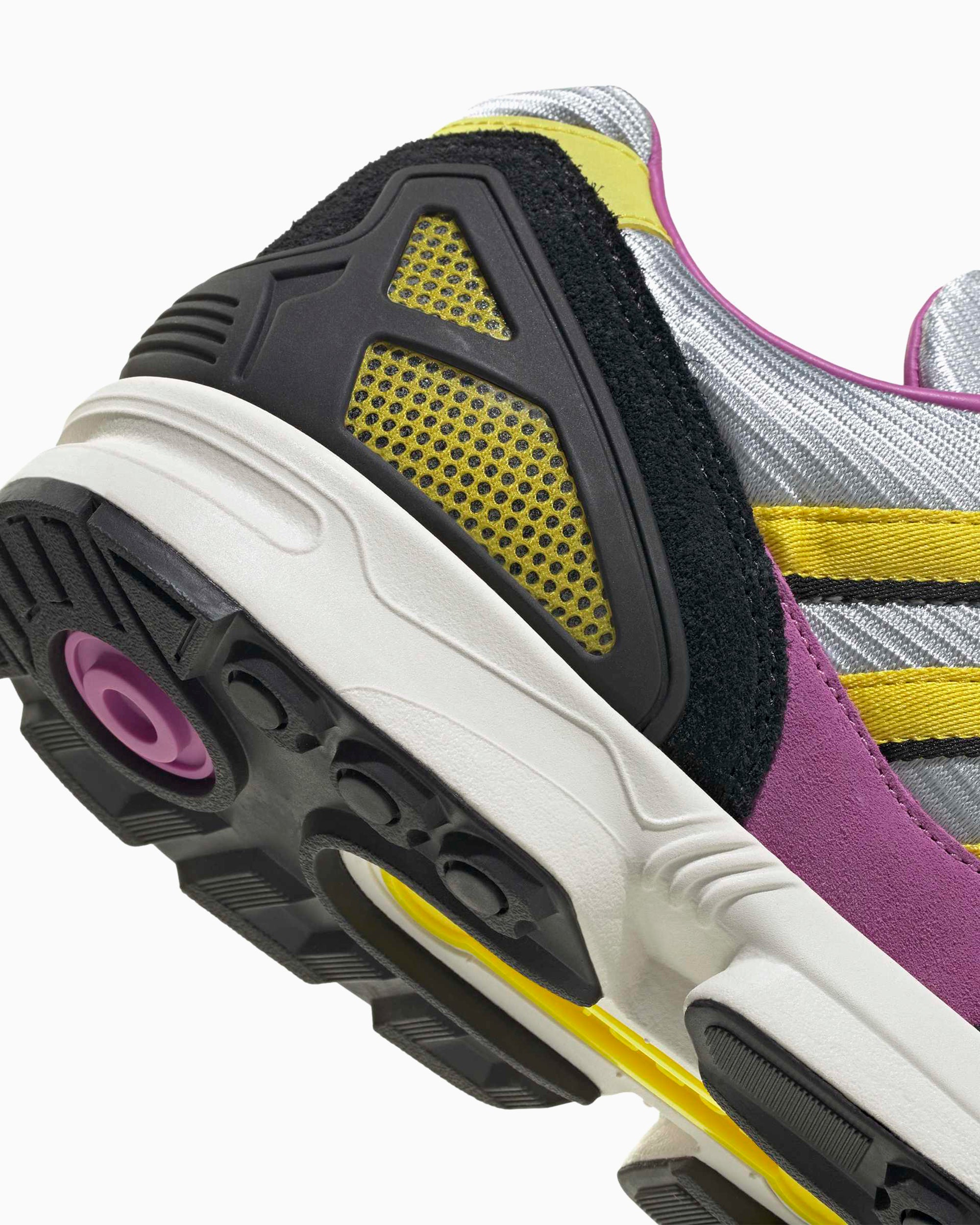 終了。 adidas ZX 8000 | Preto | SVD