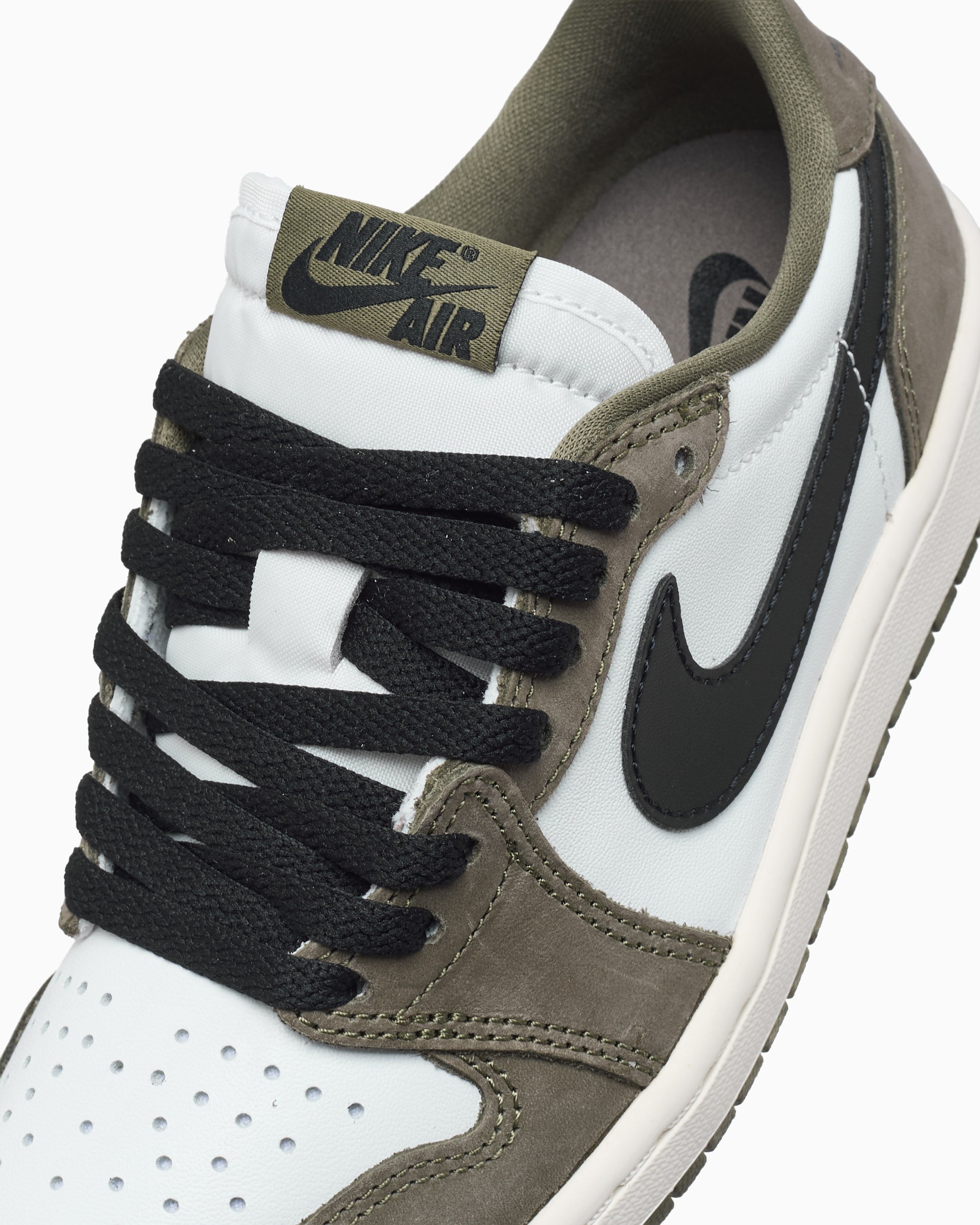 Air Jordan 1 Retro Low OG 