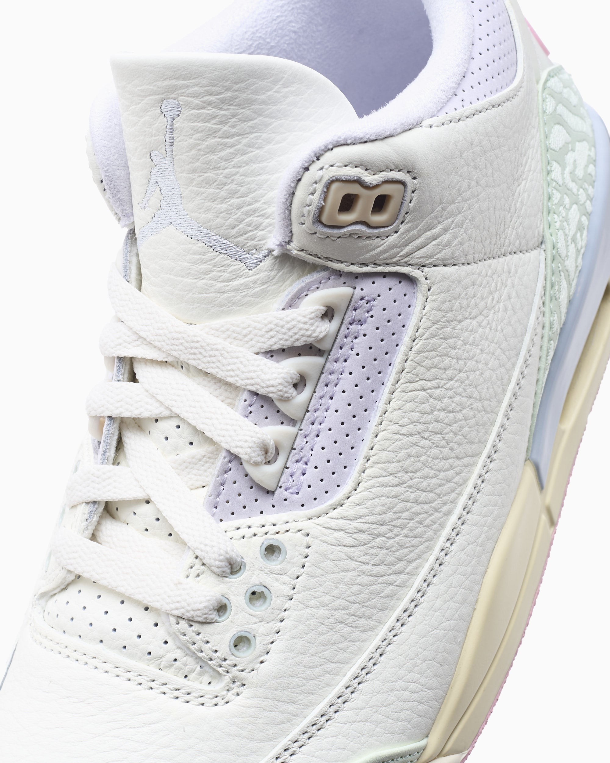 Sneakers Air Jordan 3 Retro OG "Spring is in the Air" - IF4396-100
