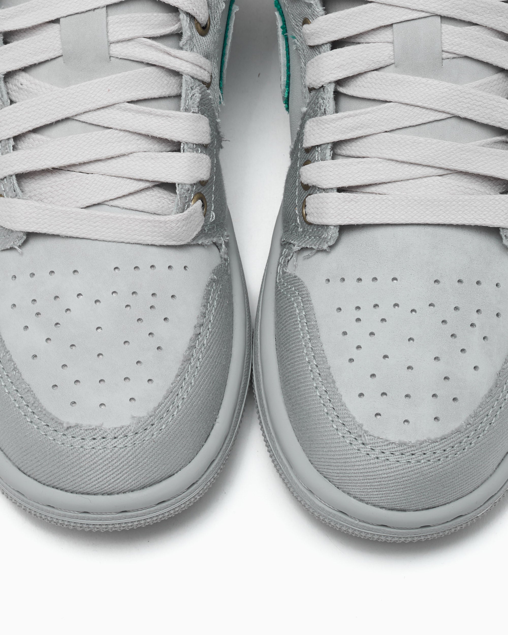 Sneakers Air Jordan Women's 1 Low SE - IH3369-077