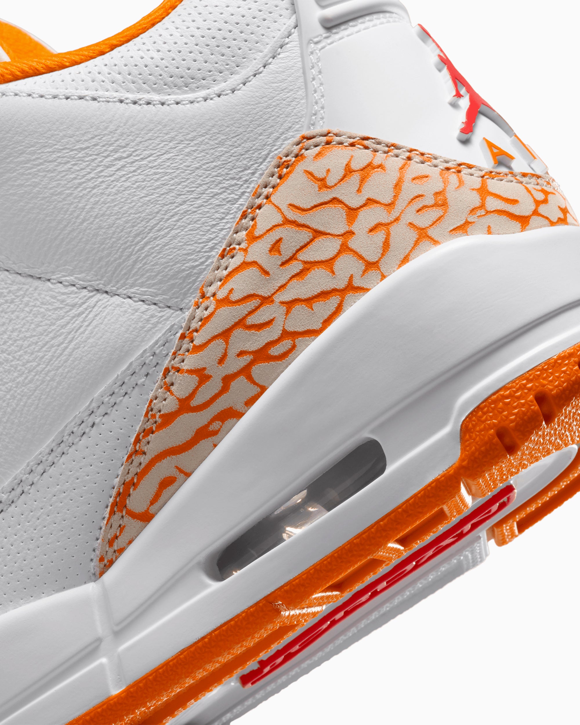 Sneakers Air Jordan Women's 3 Retro "Orange Citrus" - CK9246-101