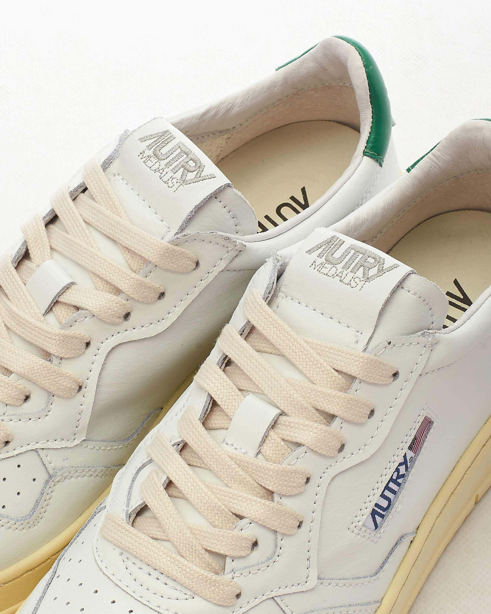 Autry Medalist Low Leather