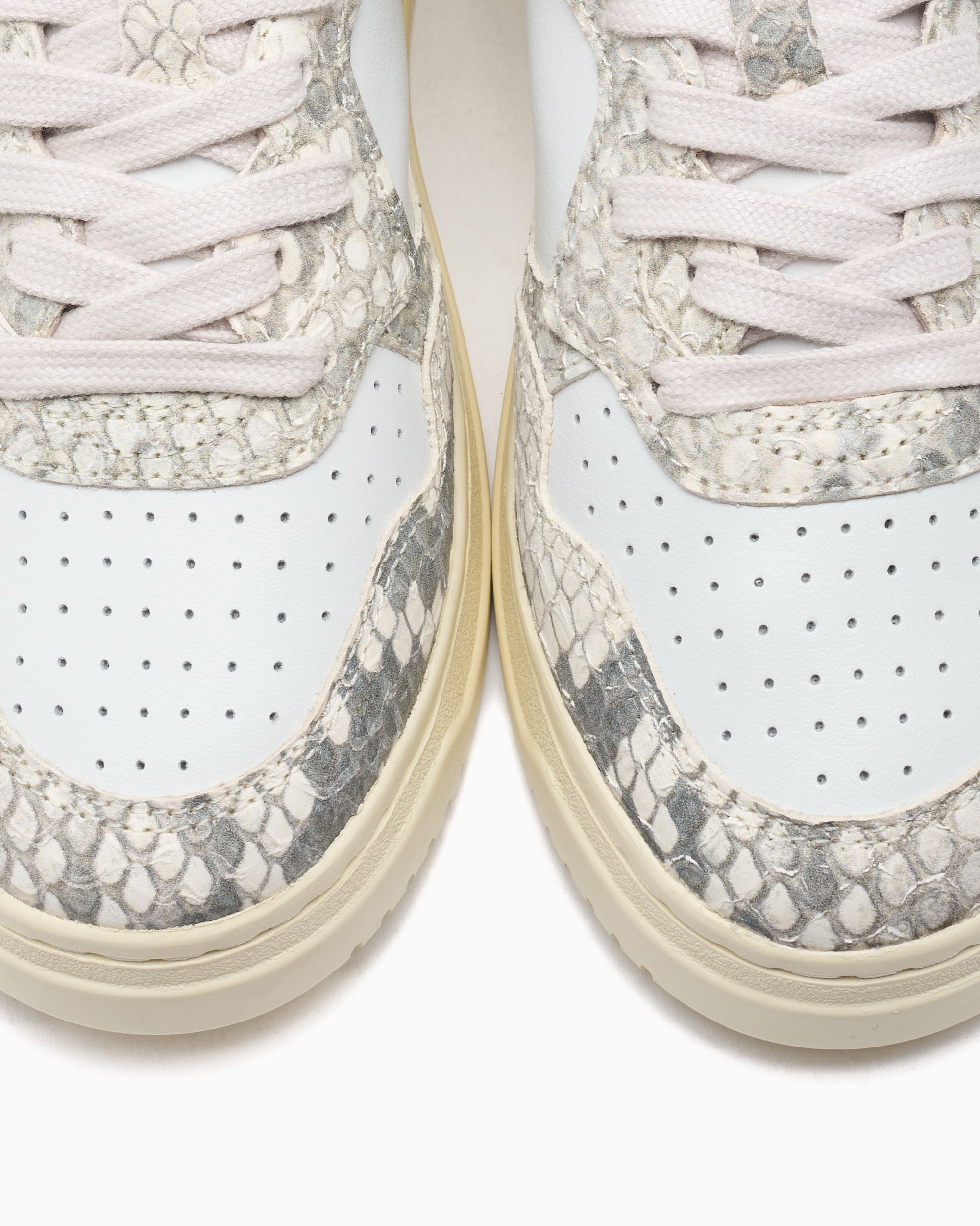 Sneakers Autry Women's Medalist Low - AULWVE01