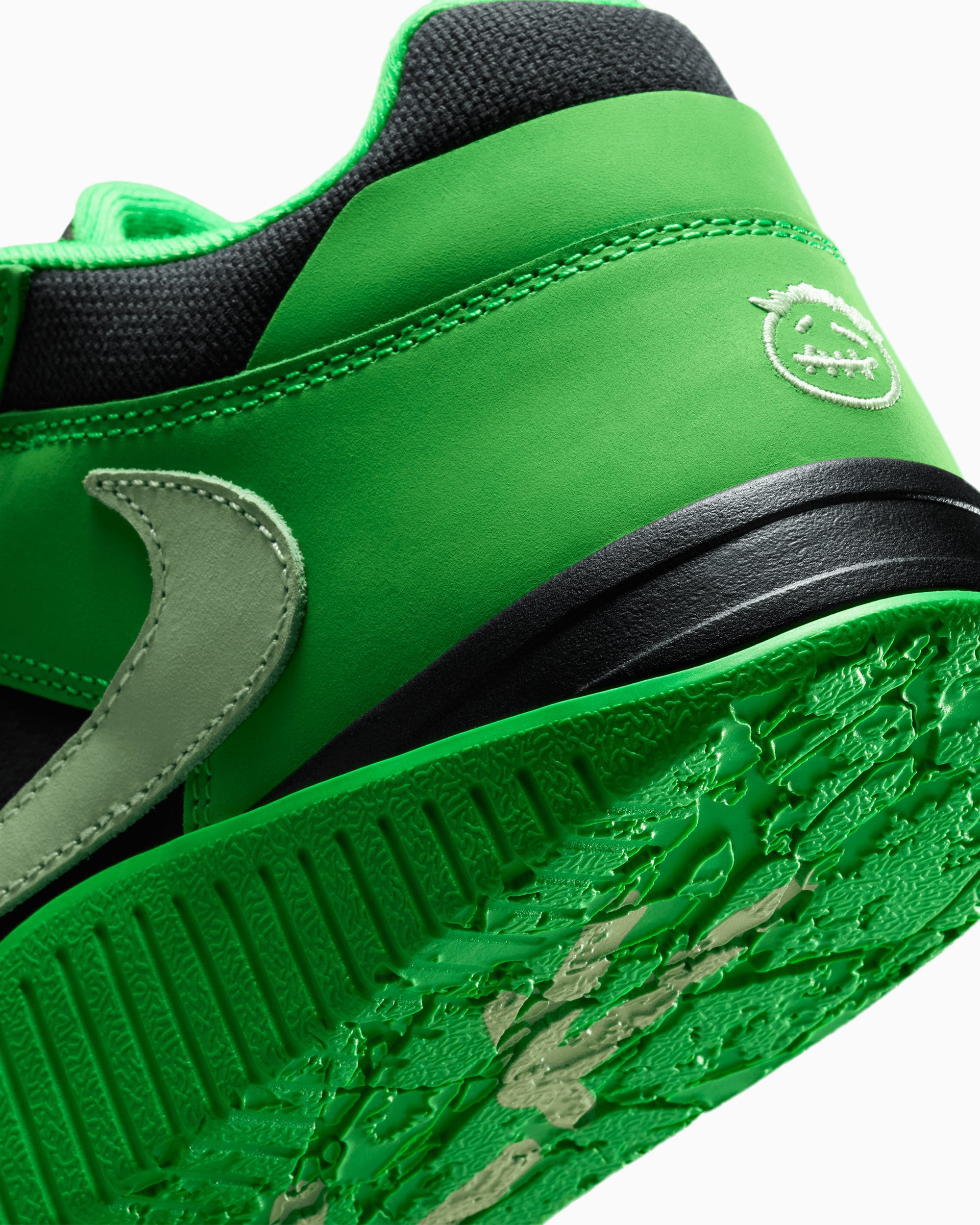Sneakers Jordan x Travis Scott CJ1 T-Rexx Jack "Green Spark" - IM9113-300