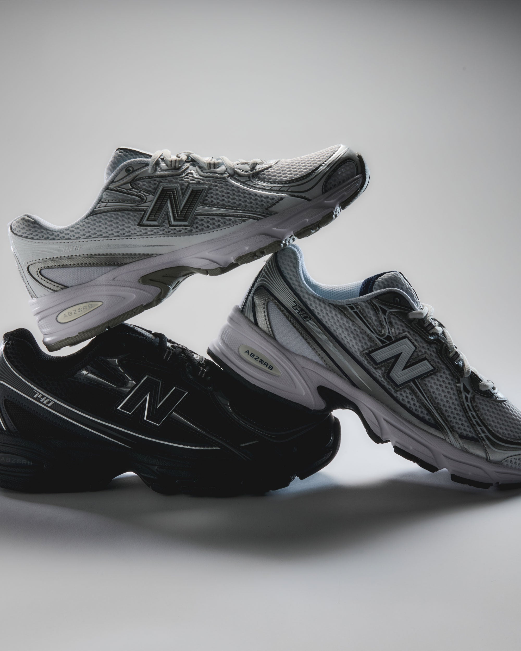 靴 New Balance U740BM2 sneakers-new-balance-u740-bm2-
