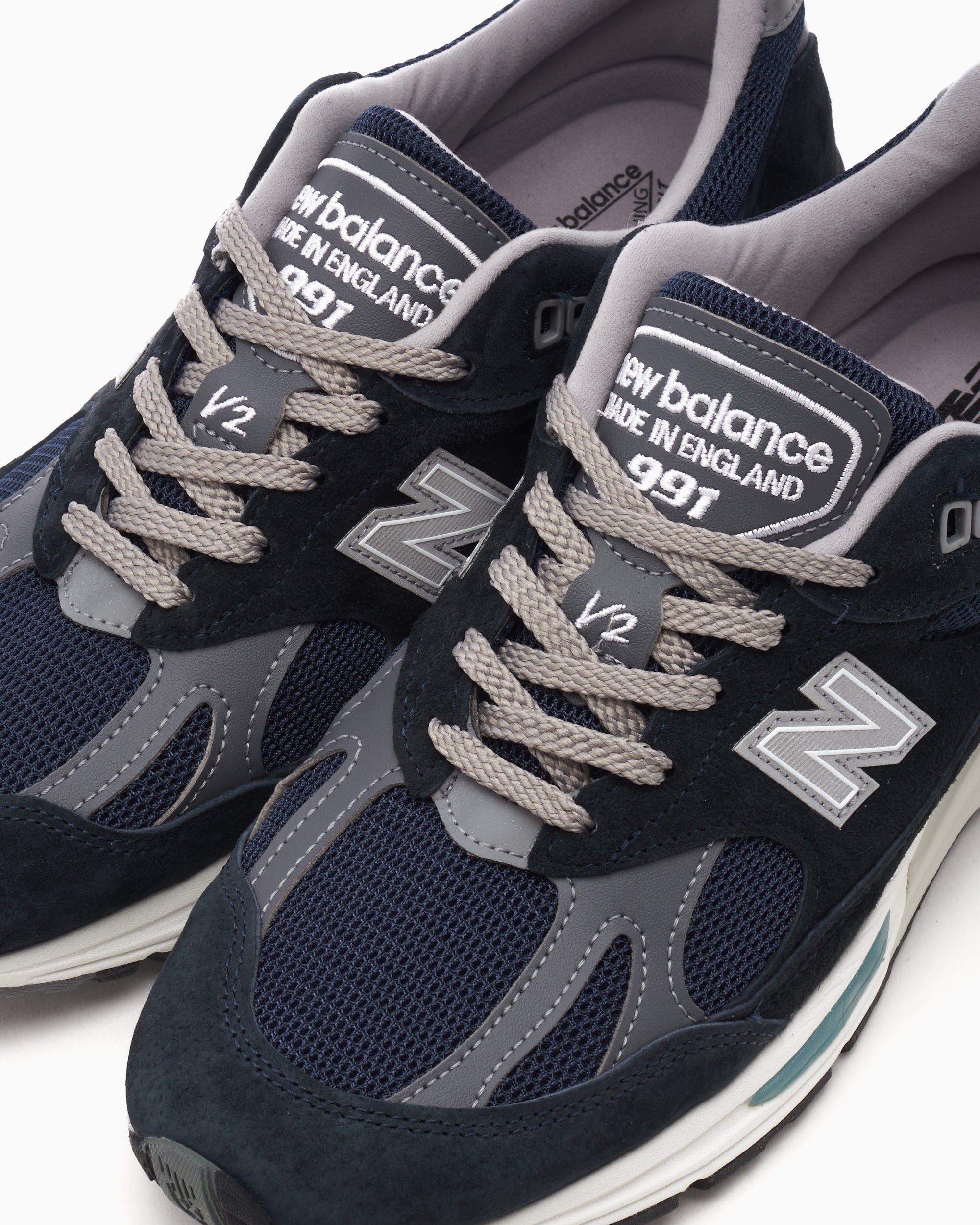 New Balance U991 NV2 