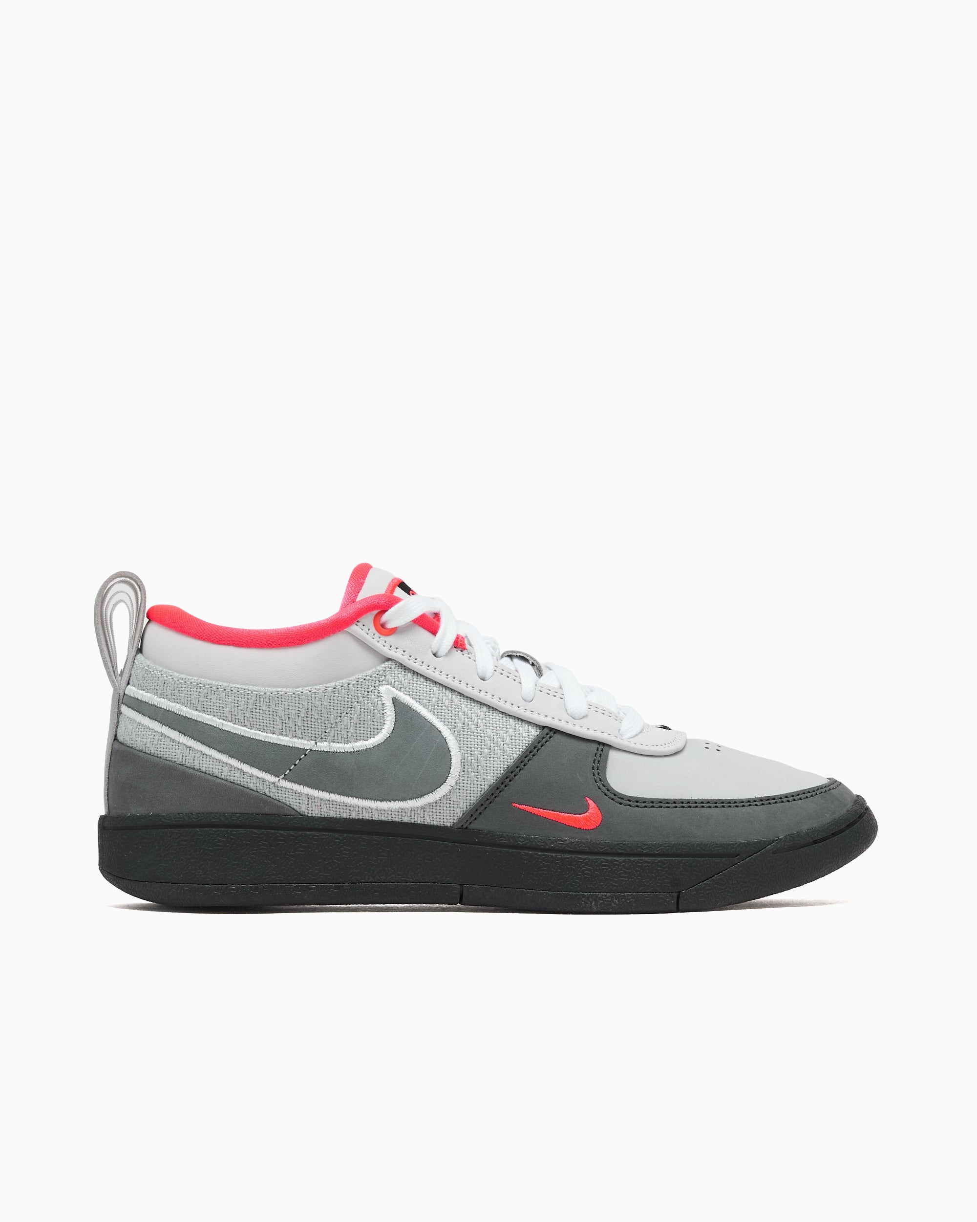Nike Book 1 