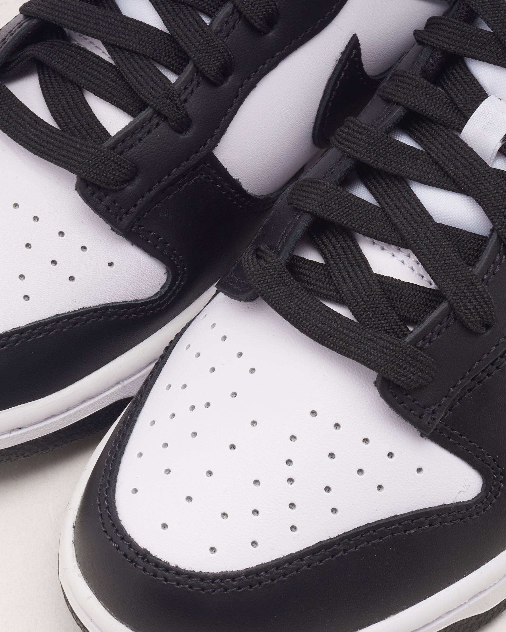 Nike Dunk Low Retro 
