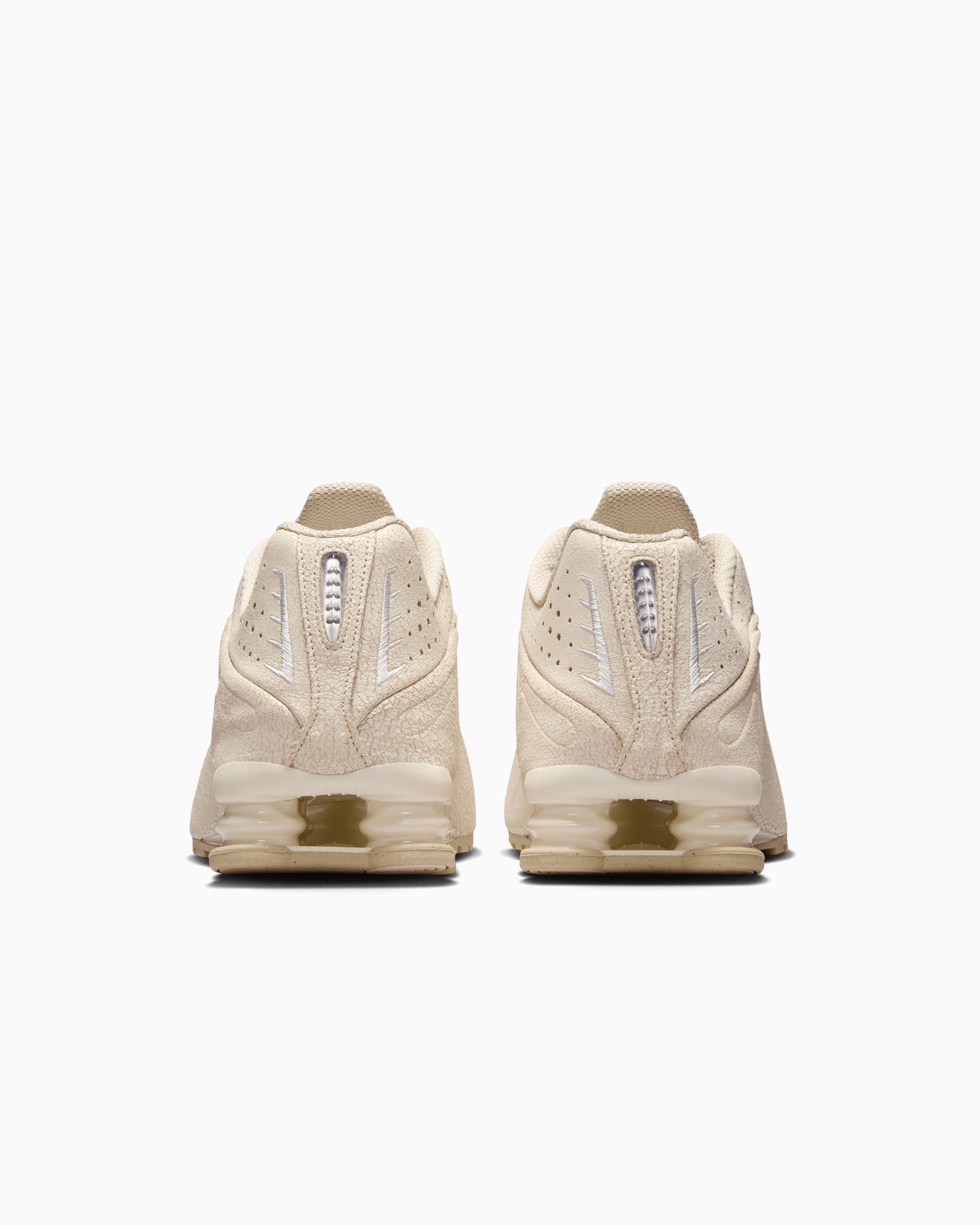 Sneakers Nike Shox R4 "Natural and Metallic Silver" - IO4544-100
