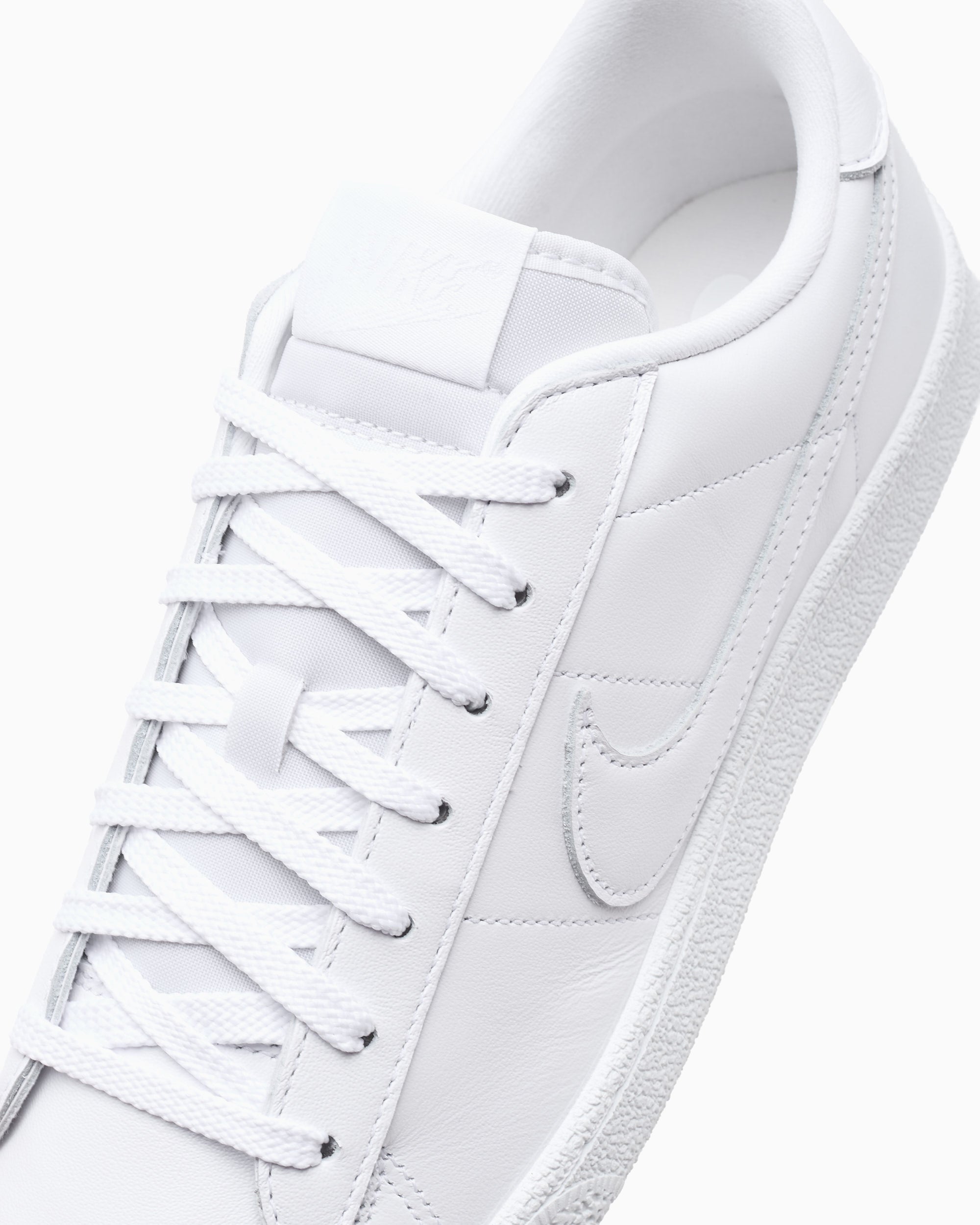 Sneakers Nike Tennis Classic CS - IV2437-100