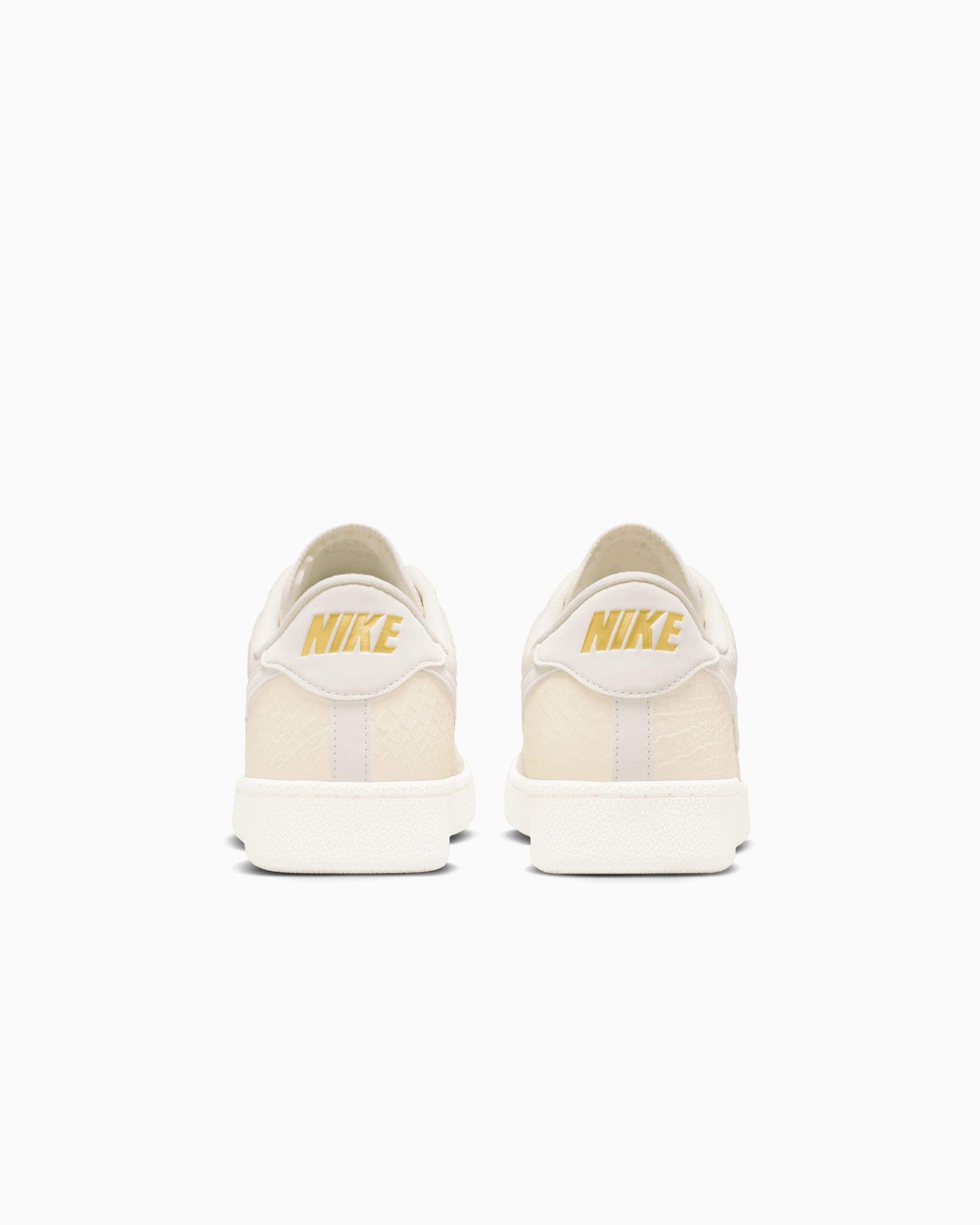 Sneakers Nike Tennis Classic CS Premium - IQ5786-100