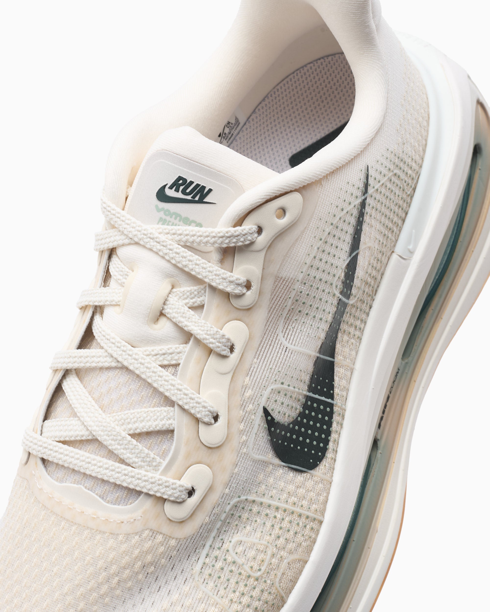 Sneakers Nike Vomero Premium - HQ2050-106