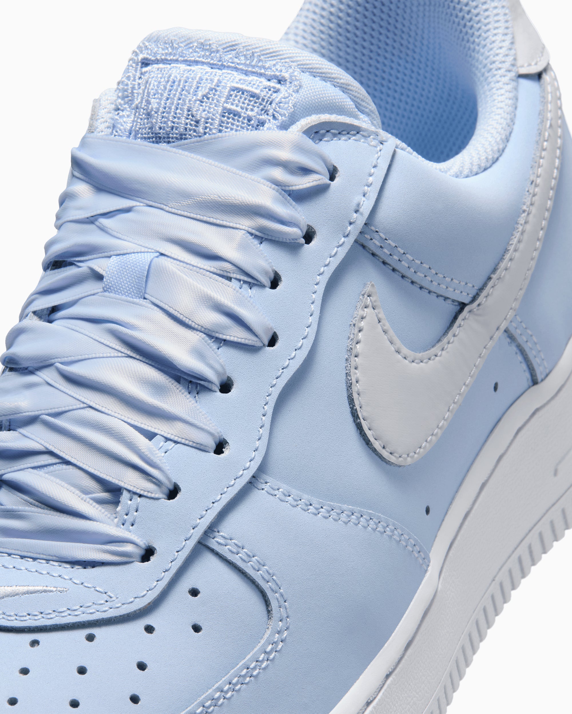 Sneakers Nike Women's Air Force 1 Retro Premium "Ribbon Lace" - IR0871-400