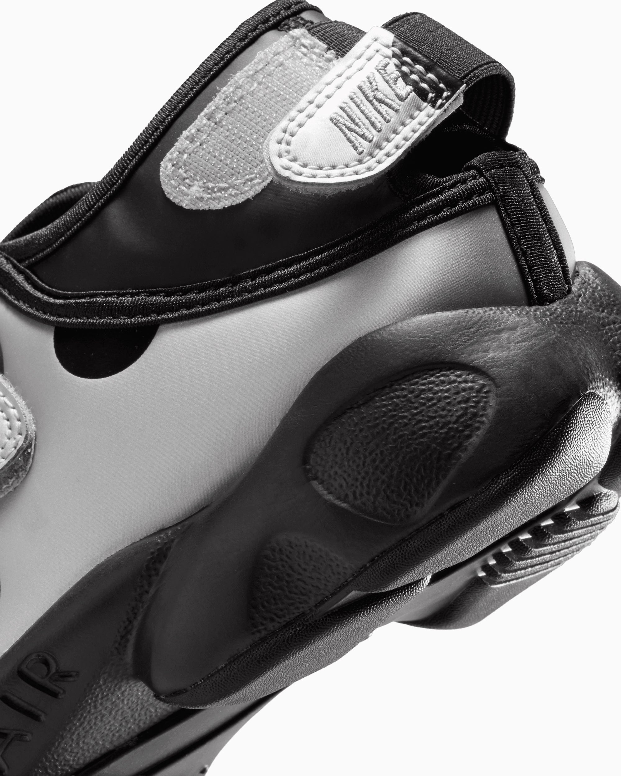Nike Women's Air Rift 