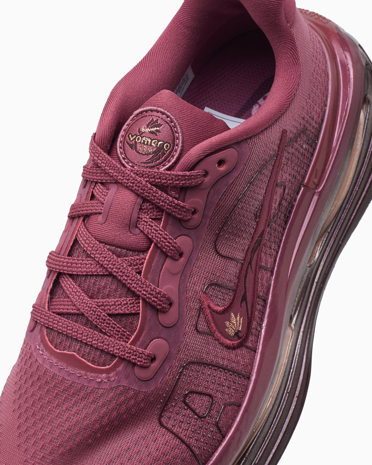 Sneakers Nike Women's Vomero Premium GG - IQ7608-600