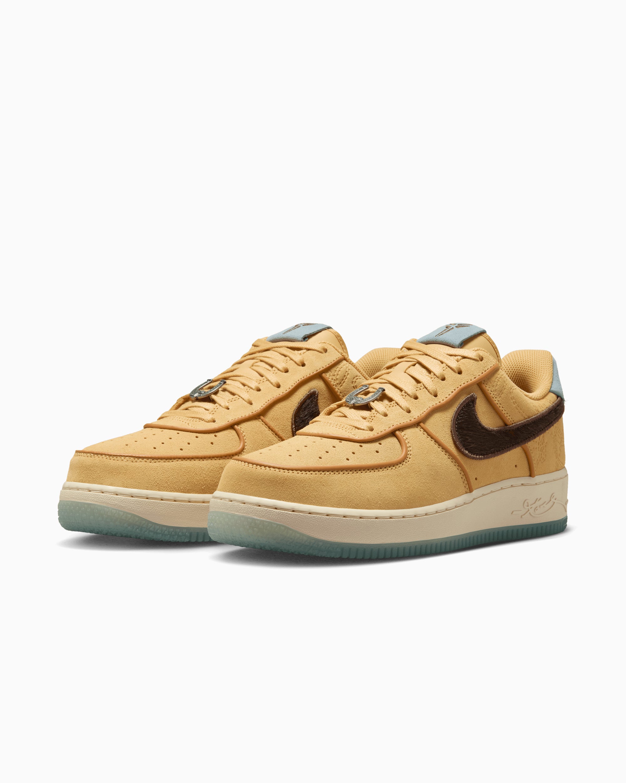 Nike x Kobe Bryant Air Force 1 Low Protro 