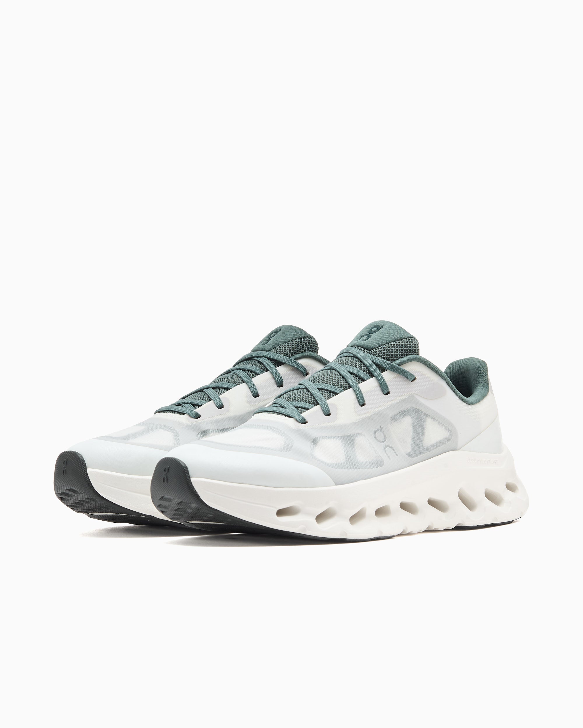 Sneakers On Cloudtilt Remix - 3MG10273686