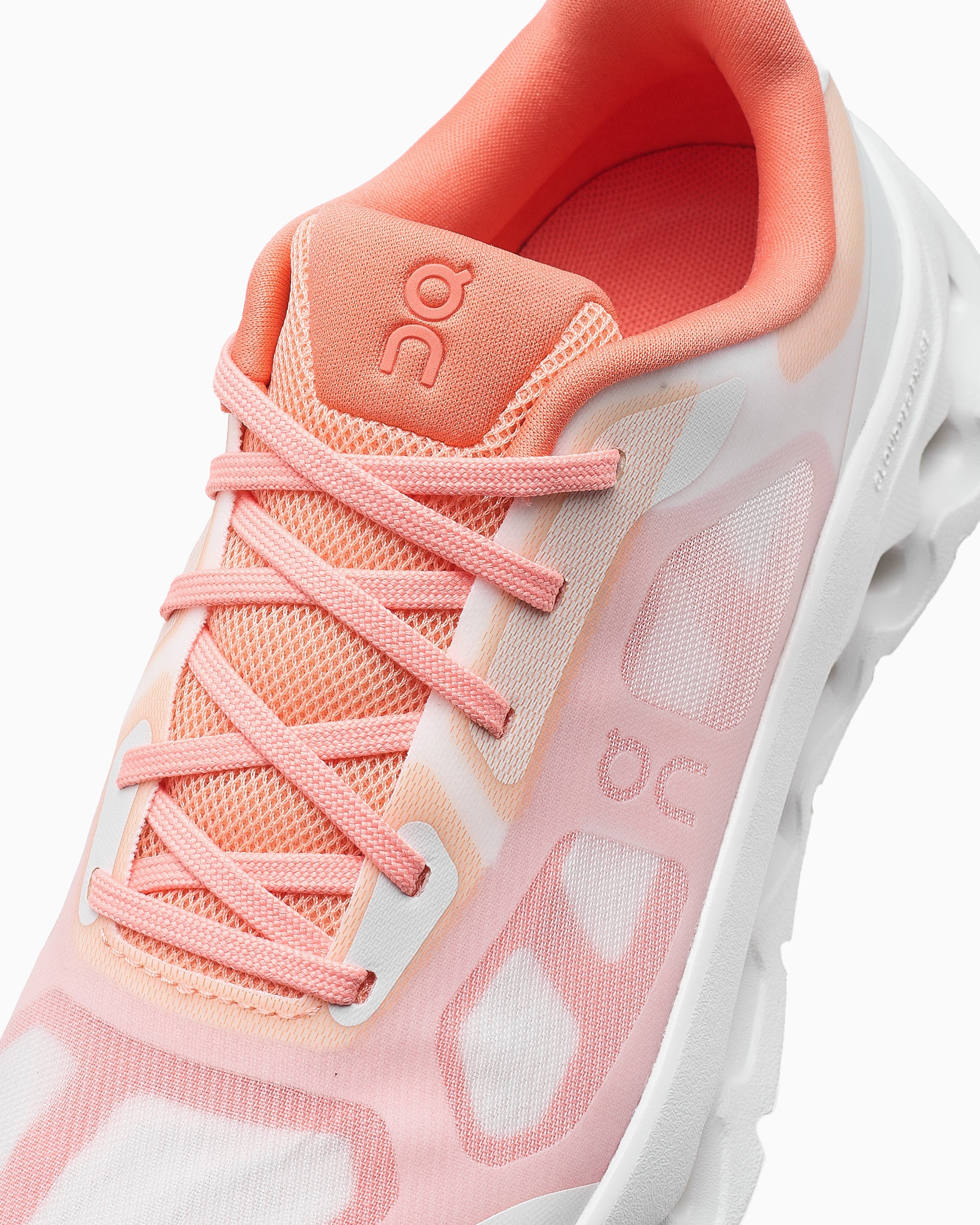 Sneakers On Women's Cloudtilt Remix - 3WG10244728