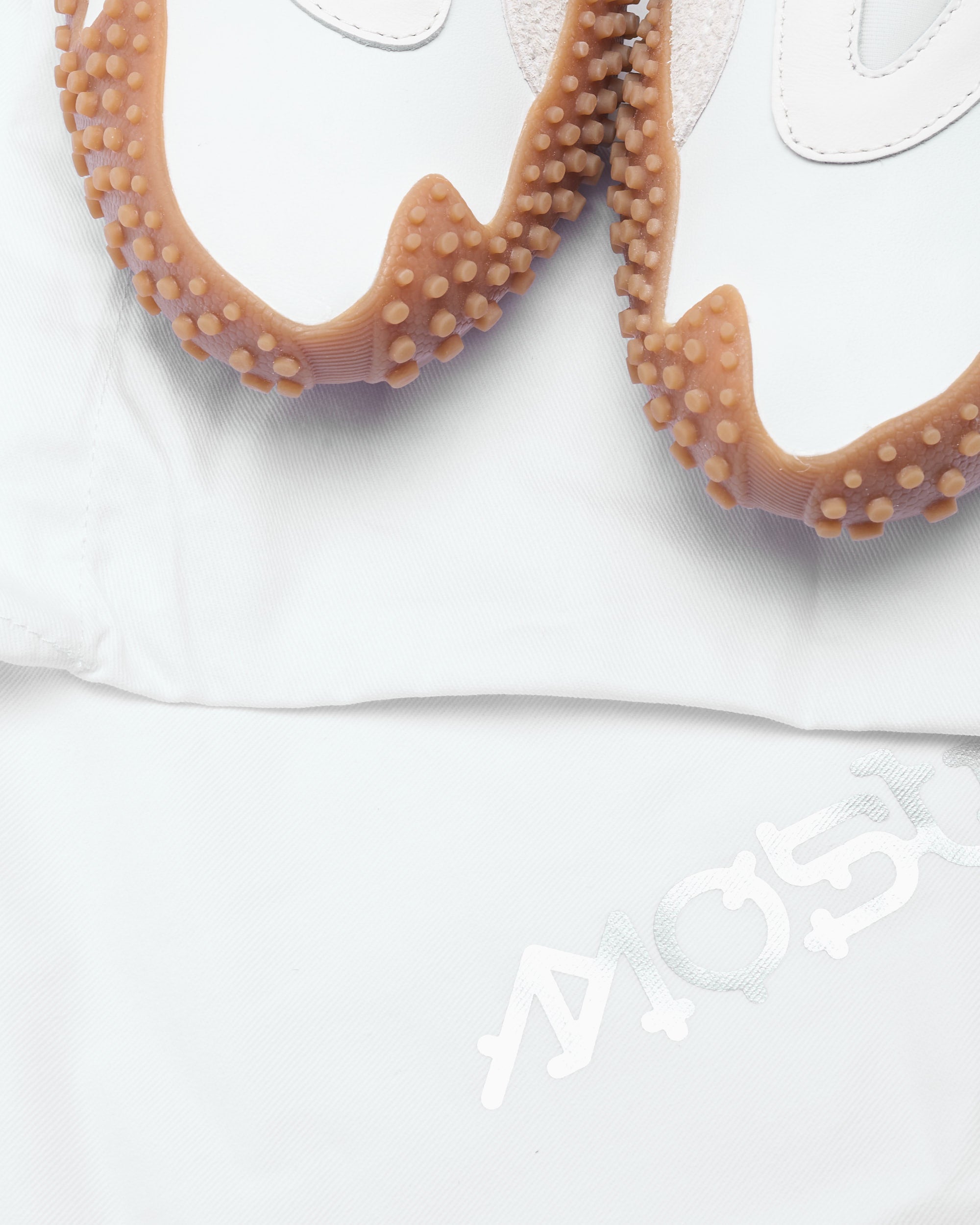 Sneakers Puma Women's Mostro Move - 405131-01