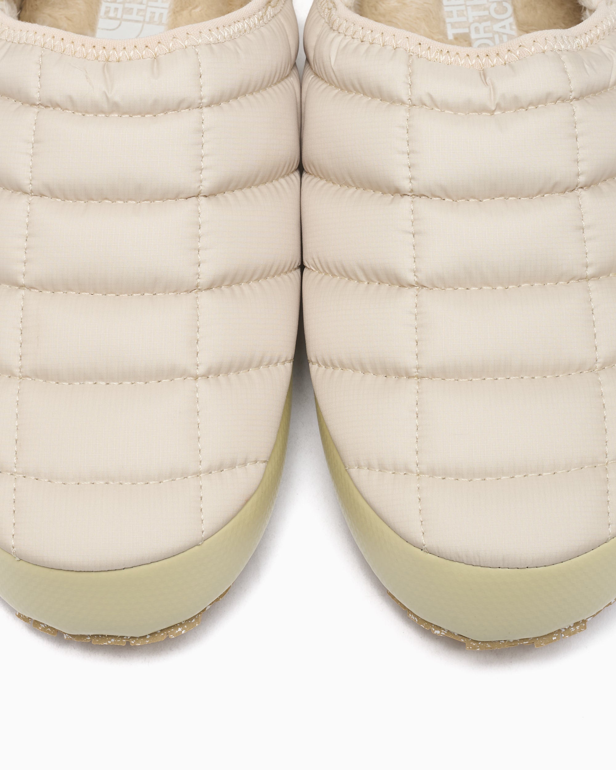 Sneakers The North Face Women's Thermoball™ Traction V Winter Mule - NF0A3V1HTIU1