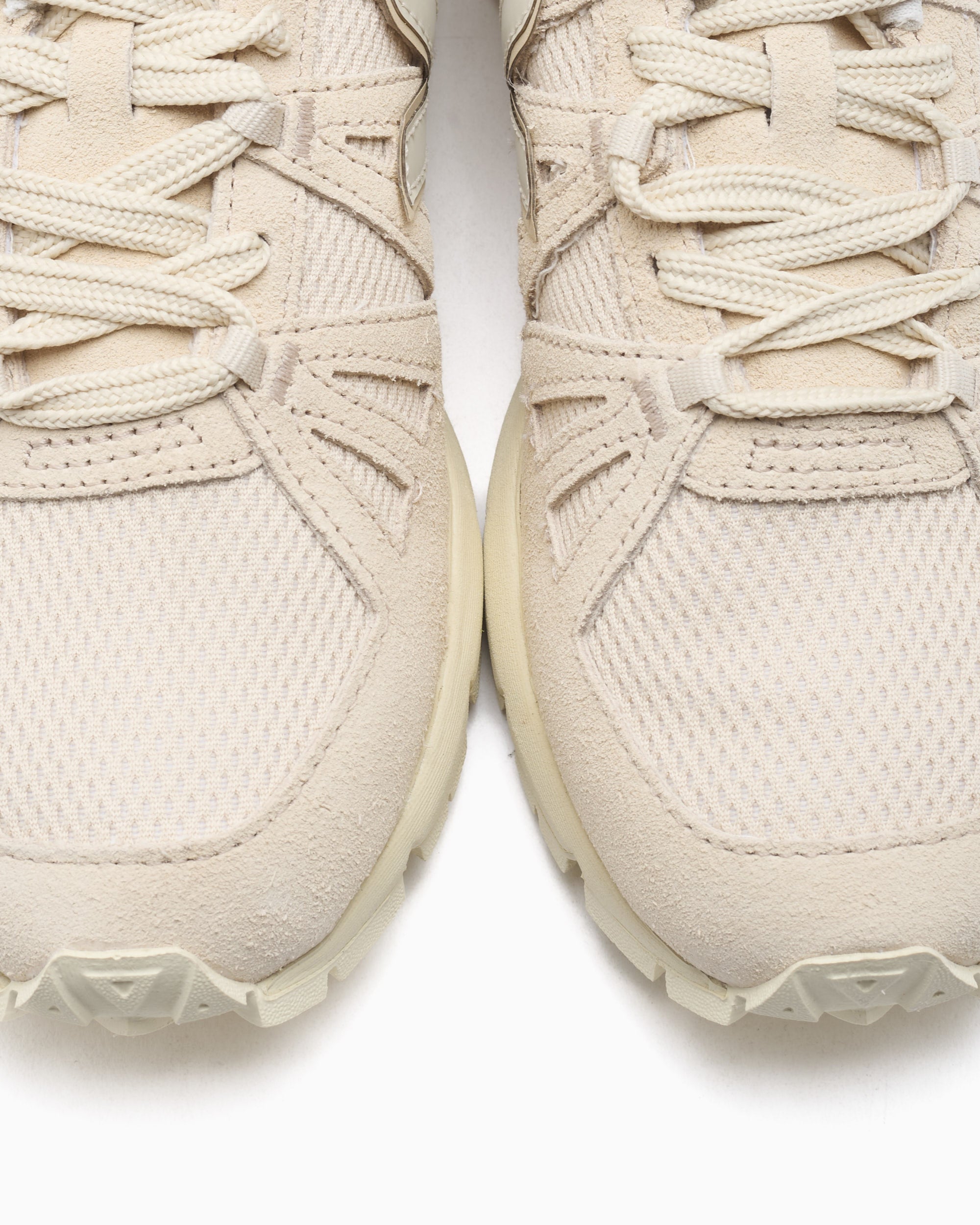 Sneakers Veja Women's Salar Vibram - DE1820961A