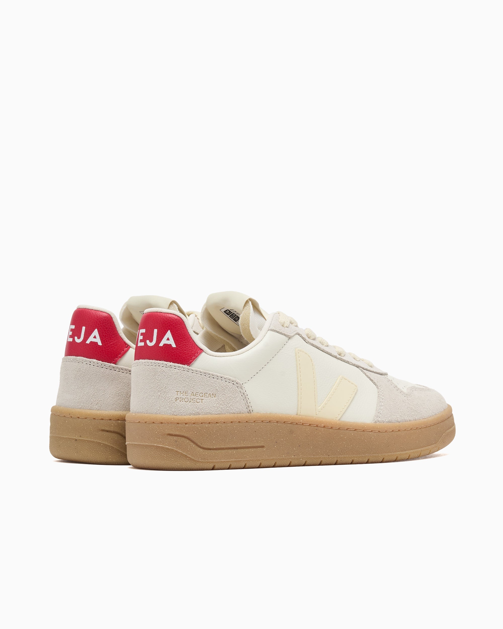 Sneakers Veja Women's V-82 Grained Leather - VE3320936A