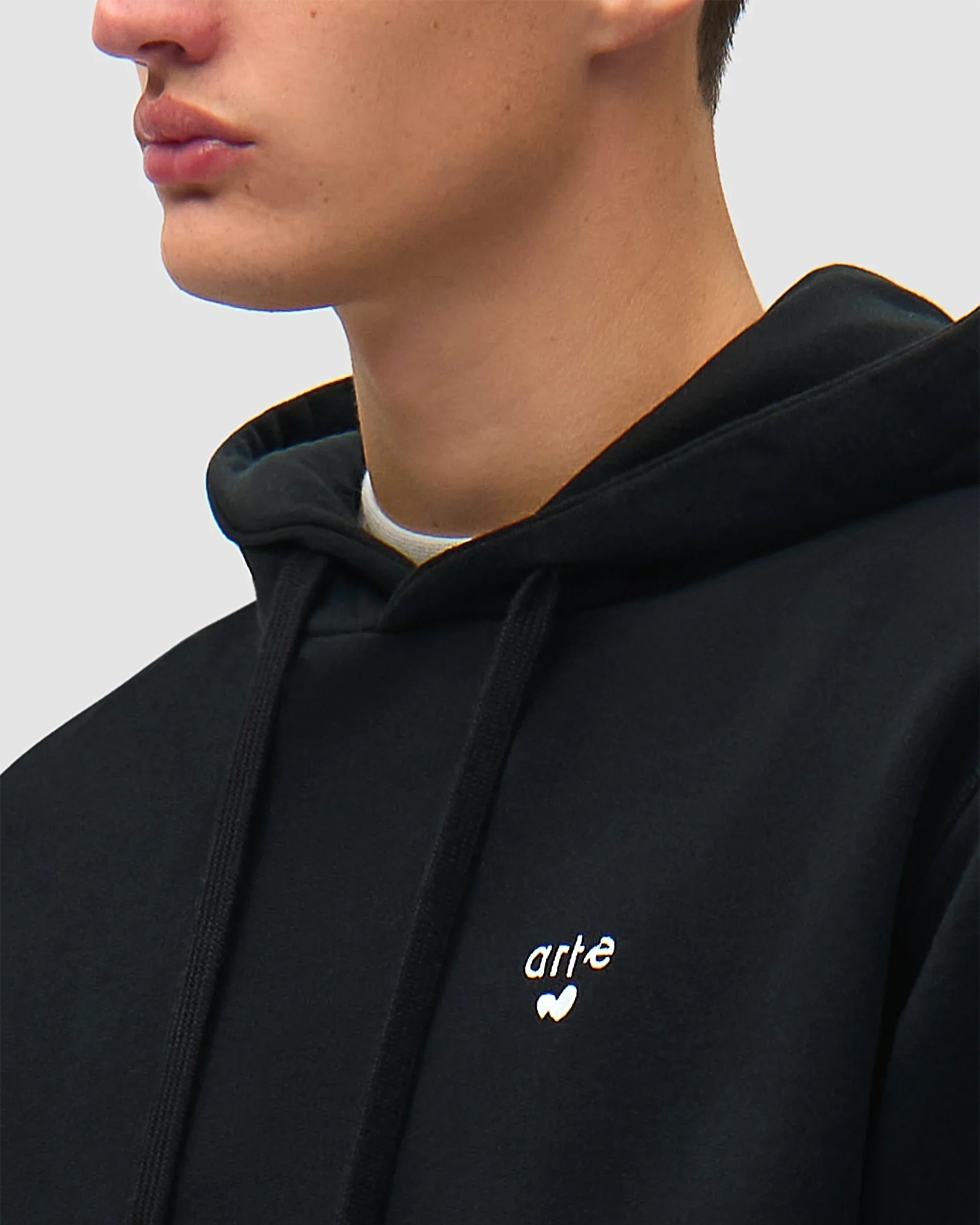 Sweatshirts Arte Antwerp Heart Logo Relaxed Men's Hoodie - SS26-133H-Black