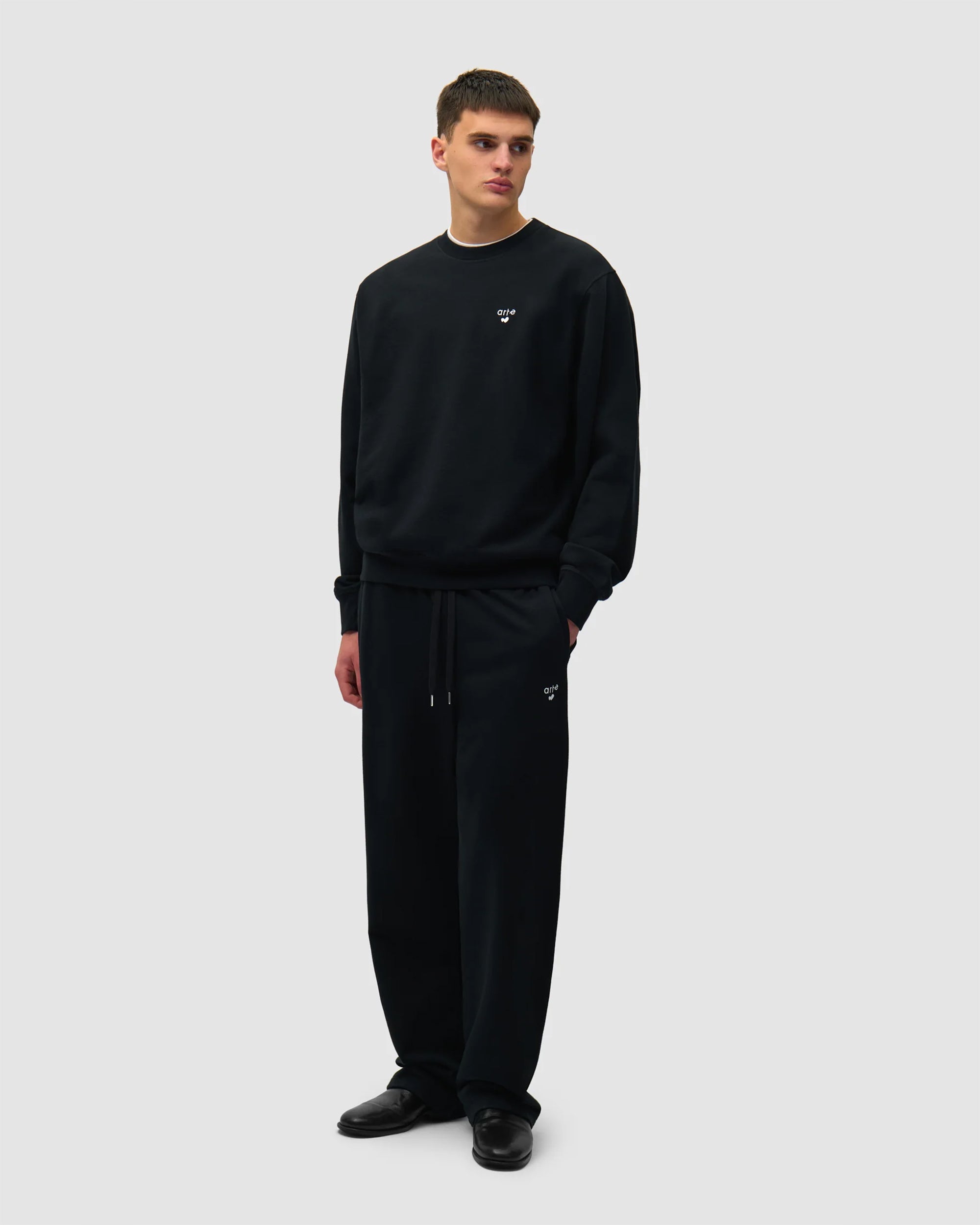 Sweatshirts Arte Antwerp Heart Logo Relaxed Men's Sweatshirt - SS26-164C-Black