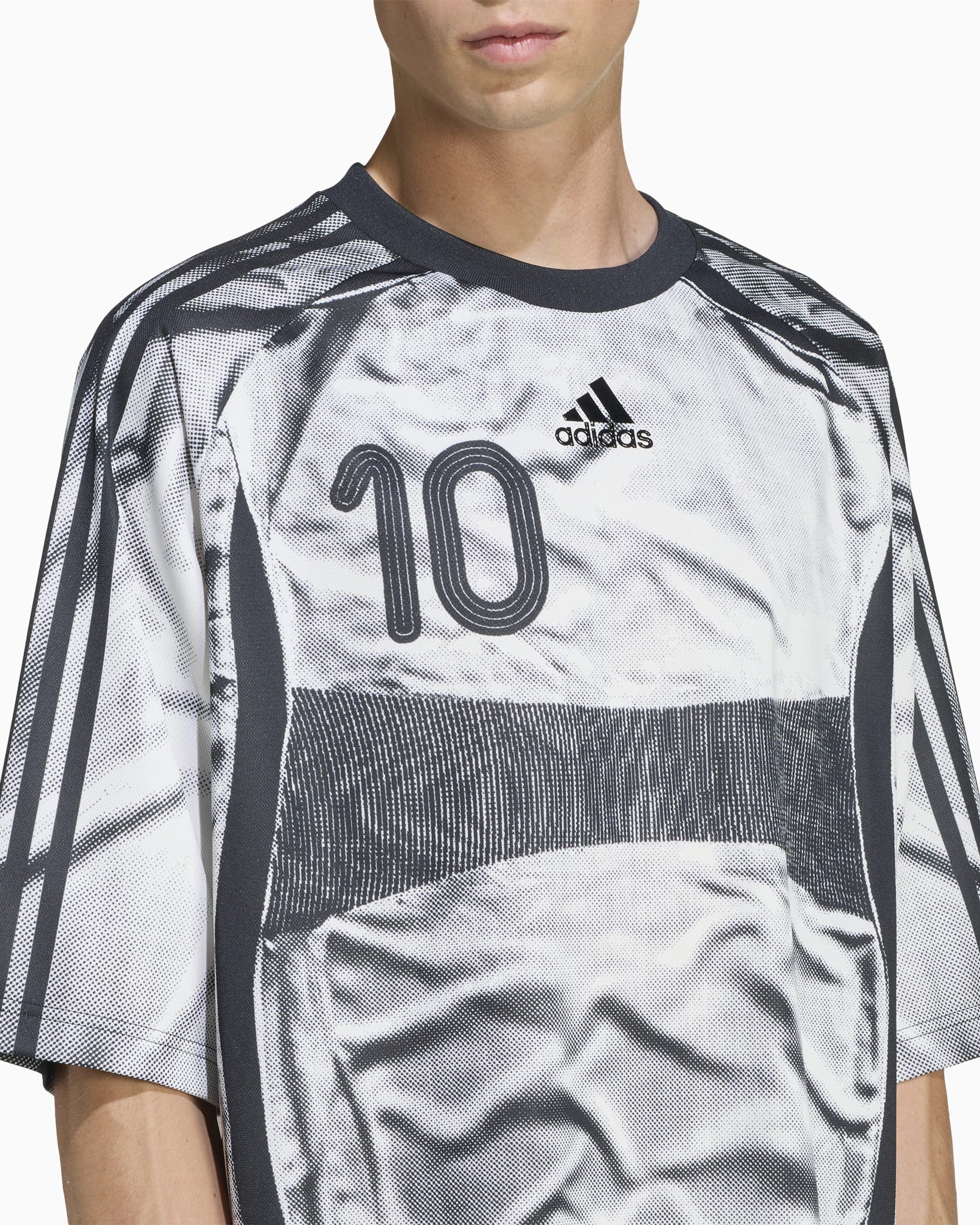 T-Shirts adidas Originals Adilenium Adilenium Teamgeist Relaxed Men's Jersey T-Shirt - KF8523