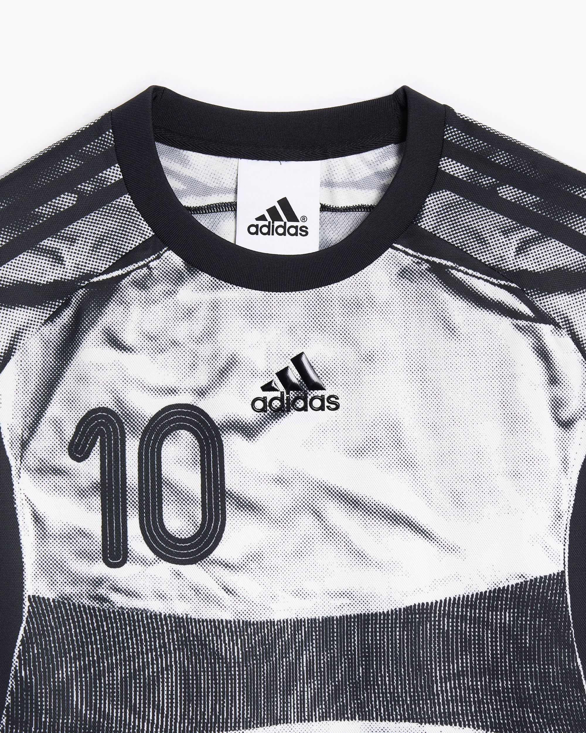 T-Shirts adidas Originals Adilenium Adilenium Teamgeist Relaxed Men's Jersey T-Shirt - KF8523