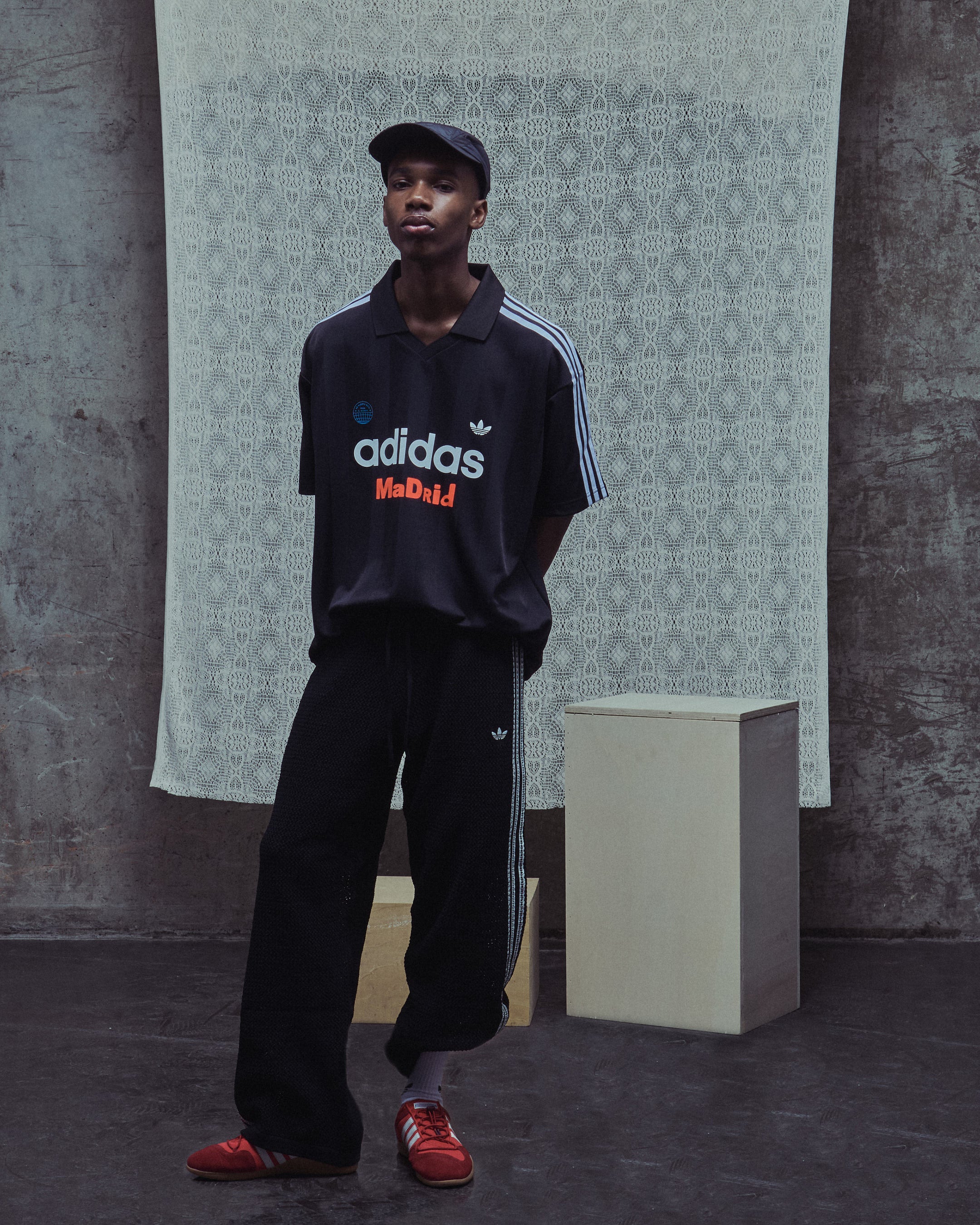 Jersey T-Shirt com gráfico Relaxed adidas Originals x Bad Bunny DtMF T