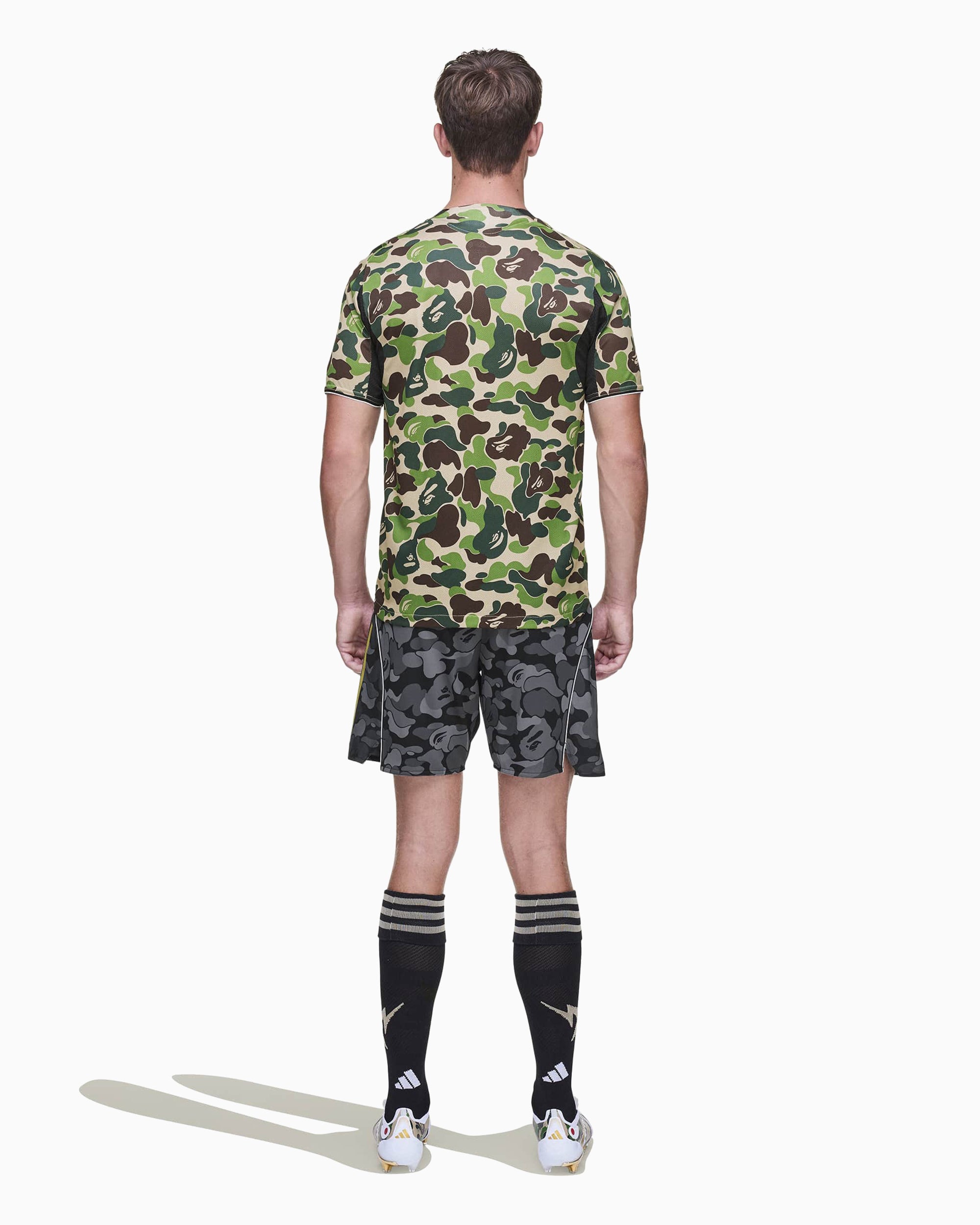Jersey T-Shirt com gráfico Slim adidas Originals x BAPE Football para
