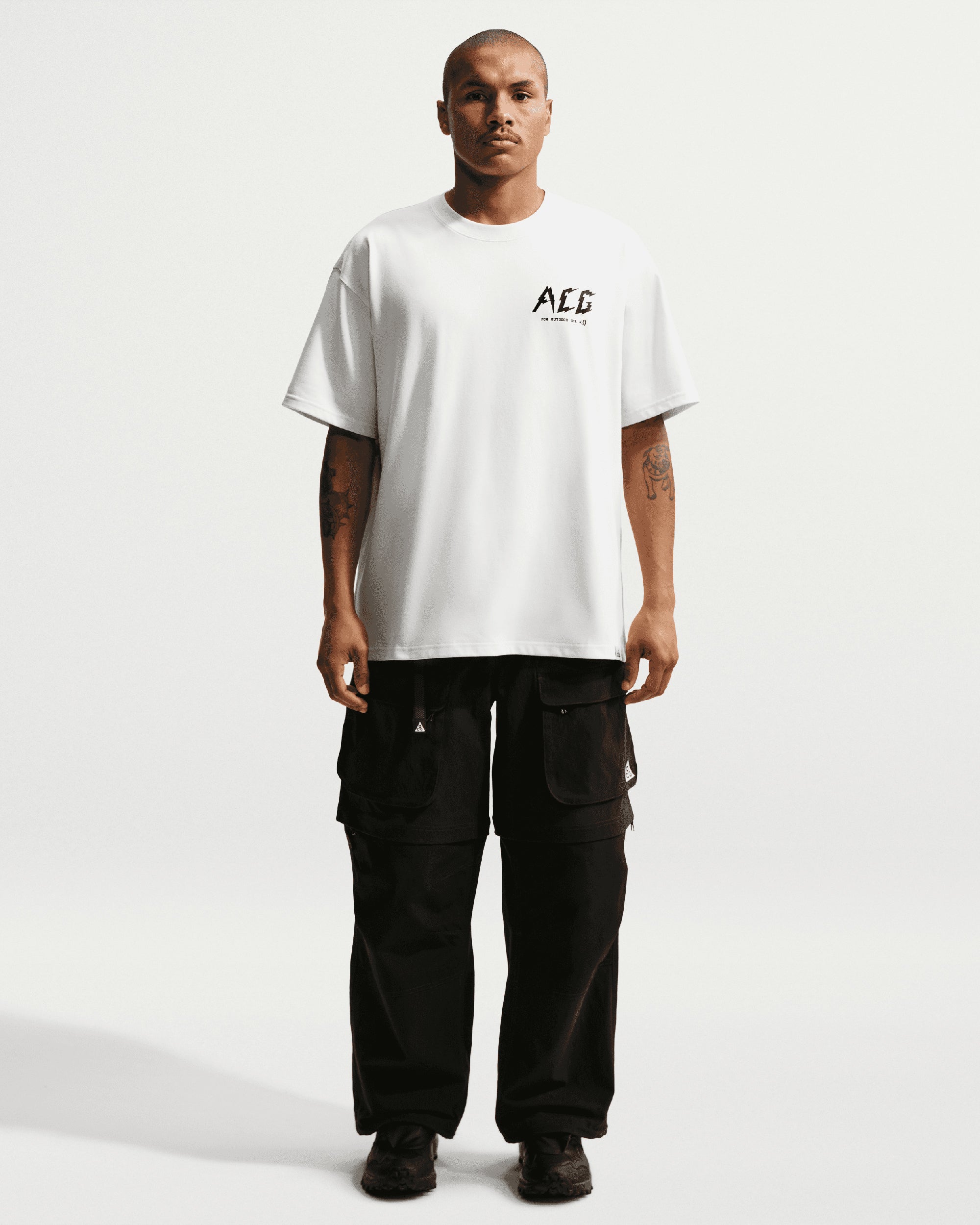【SOLD OUT！NIKE ACG】Oversized Fit At Knee T-Shirt com gráfico Relaxed Nike ACG Dri-FIT para homem