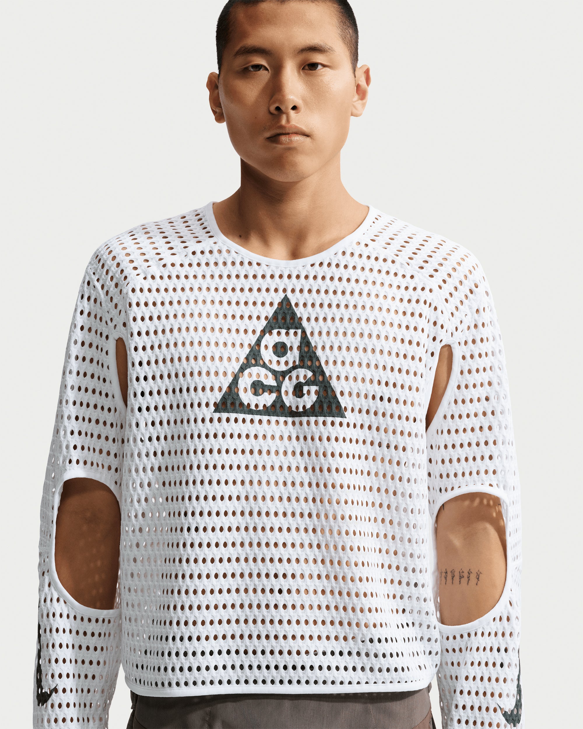 T-Shirt com gráfico Relaxed de manga comprida Nike ACG Radical Airflow