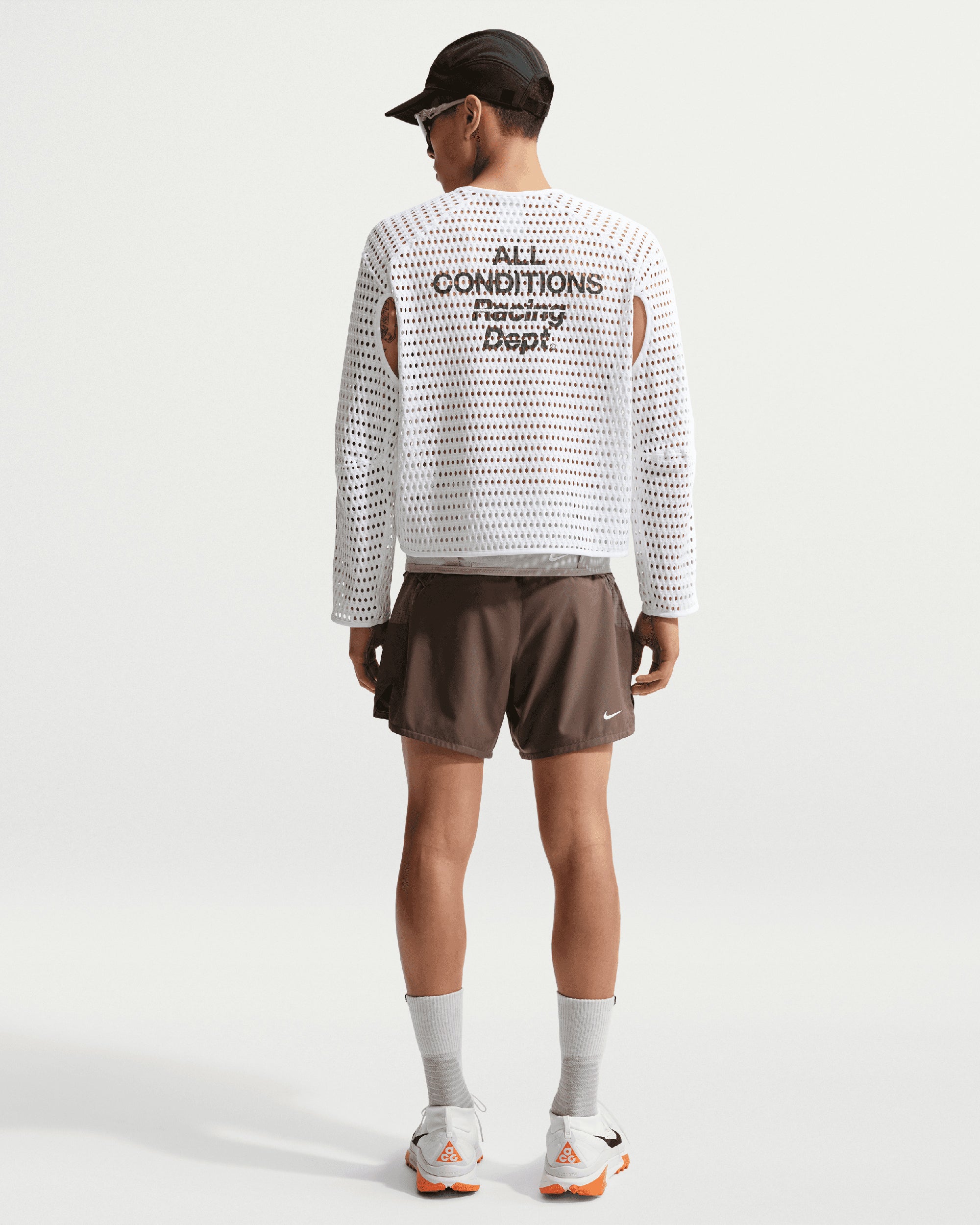 T-Shirt com gráfico Relaxed de manga comprida Nike ACG Radical Airflow