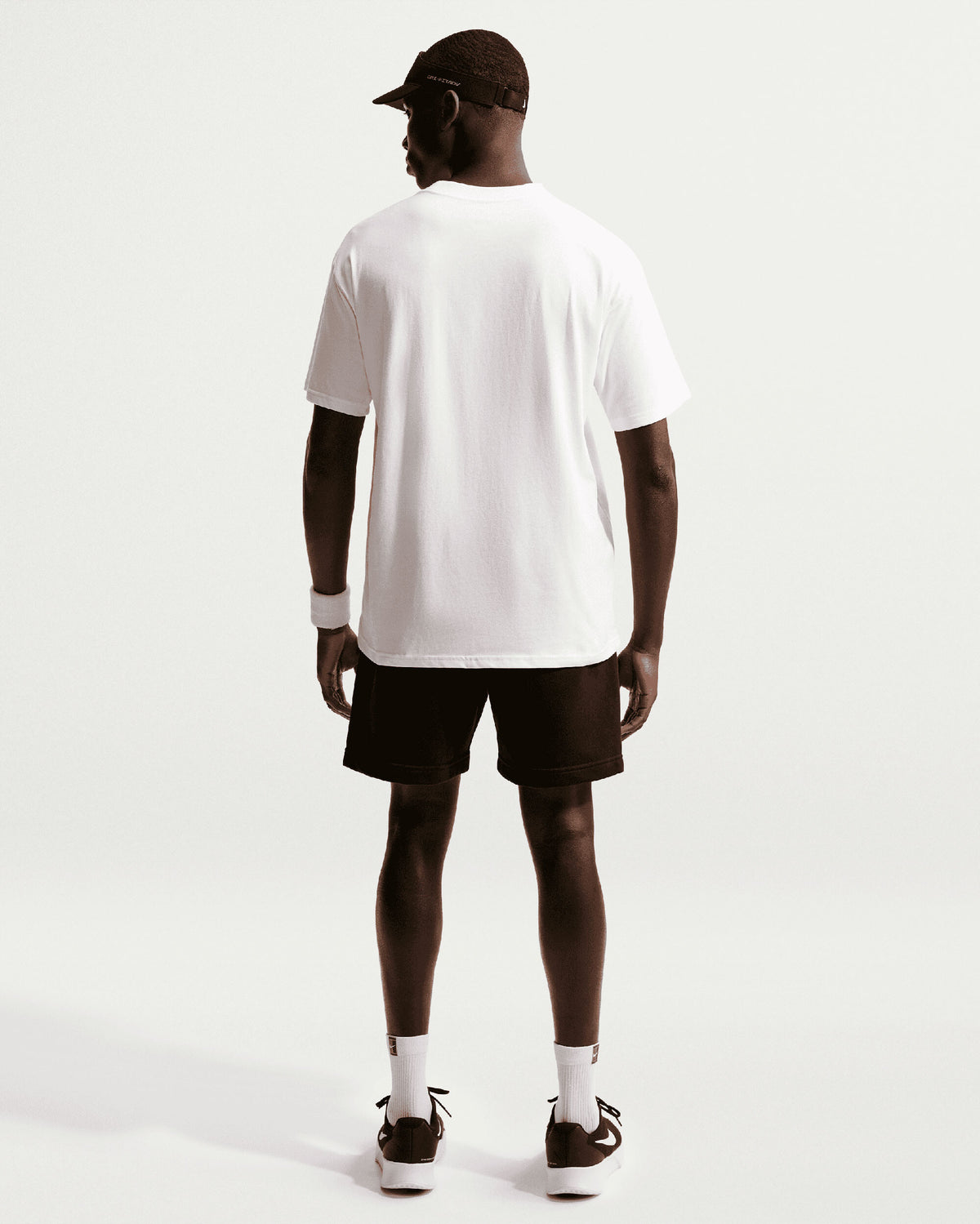 T-Shirts Nike Court Logo Relaxed Men's T-Shirt - HJ3362-100